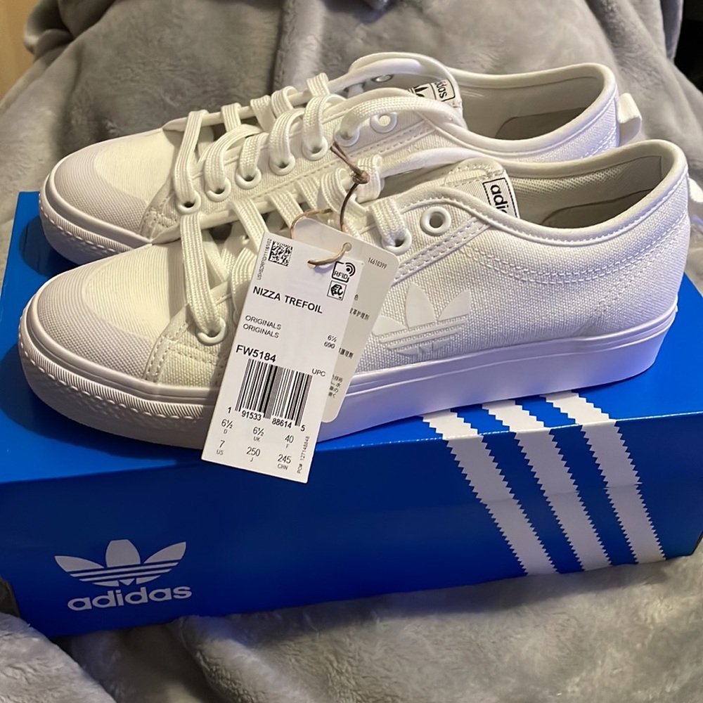 Brand New! Adidas Originals - Nizza Trefoil